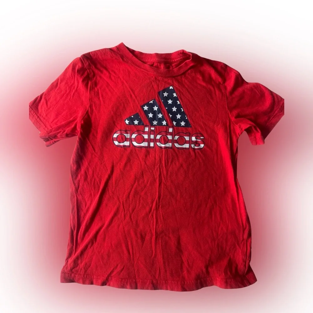 Adidas stars & stripes American flag logo Red Short Sleeve Tee with Iconic Logo